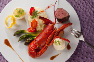 003 WHISK_2015_Saturday Lobster Lunch_Mains_Surf n Turf - Grilled Half Boston Lobster and Beef Tenderloin.jpgのサムネール画像